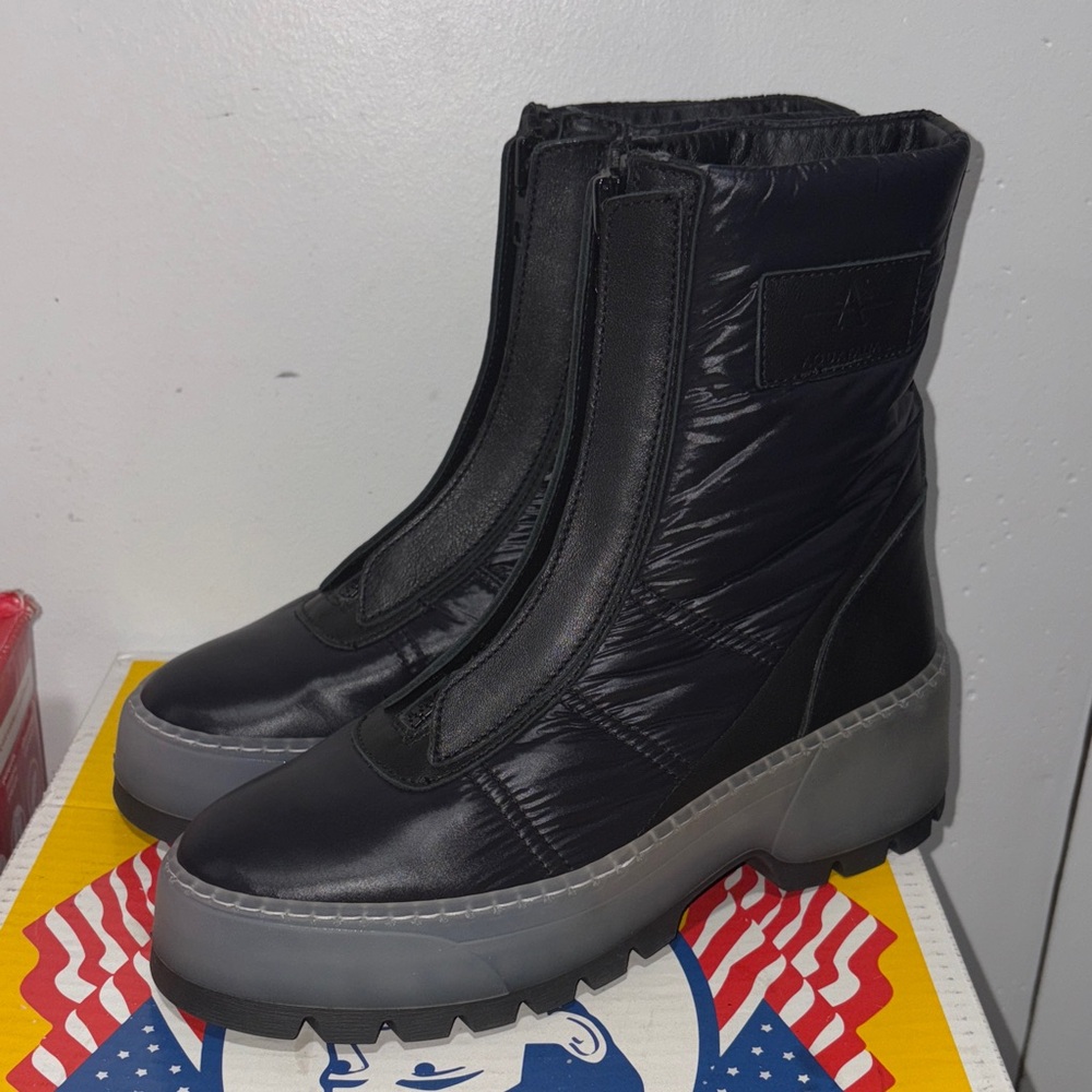 Aquatalia Stylish Black Women's Winter Boots size 8M